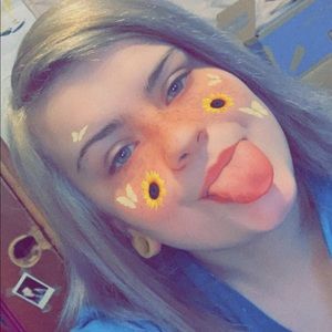 Meet your Posher, Melanie